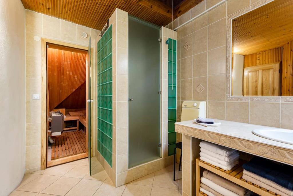 Rooftop 180M2 Loft With Private Sauna, Bratislava Eksteriør bilde
